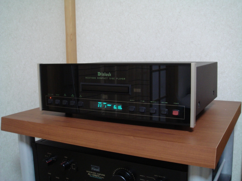 McIntosh MCD7009