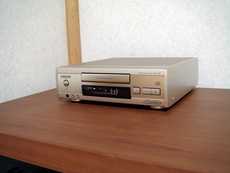SANSUI CD-α9