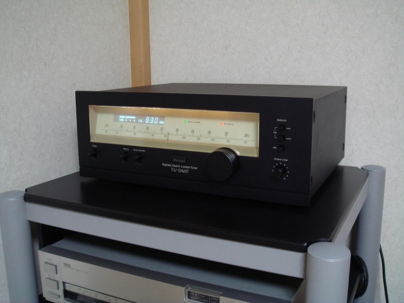 SANSUI TU-D607
